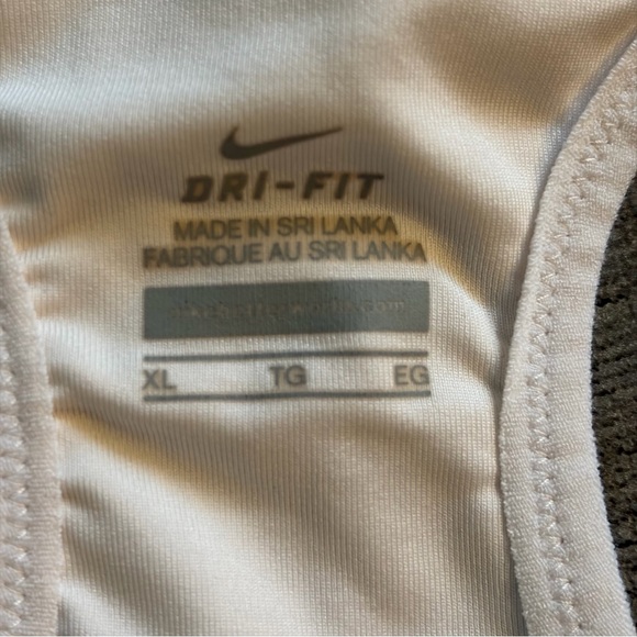 Nike Dri-FIT Sports Bra Tank XL Racerback Layered - Picture 2 of 3